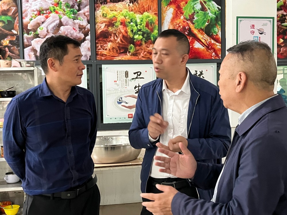 【楚风快讯】湘南船山高级技工学校领导莅临楚风国防军素教育学校开展交流活动